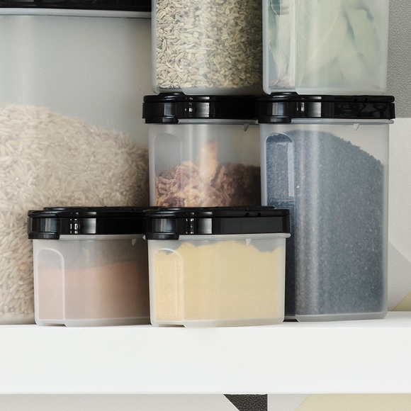 NWT set of 4 Tupperware small Spice Container - Picture 5 of 5